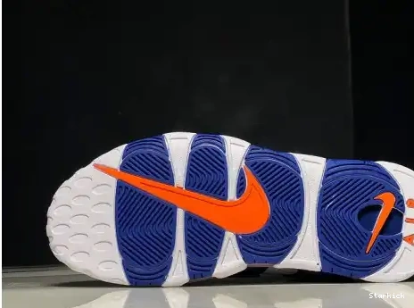 Nike  921948-101 Uptempo More Knicks Air 0516